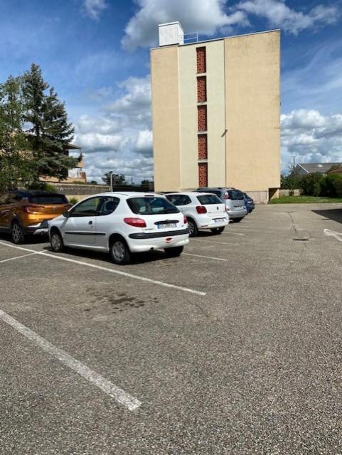 Spacieux - Proche-Gare - Parking Bourg-en-Bresse Dış mekan fotoğraf